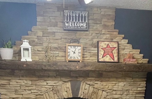 Fayetteville House | Howdy Y’all - Veteran Owned - 3 bedroom 1.5 bath