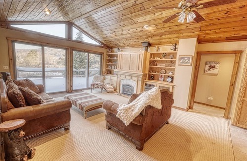 Great Valley House | Howe Hill Retreat 4 Bedroom Home by RedAwning