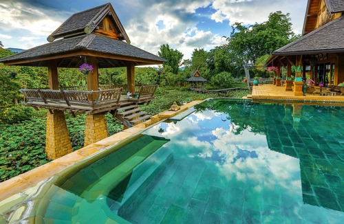 Mae Rim House | Howie's HomeStay, Your own personal Private Resort