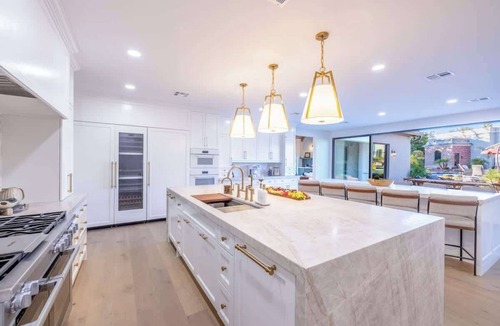 Cactus Acres House | HÓZHÓ Luxe | Lazy River | Indoor Pickleball | Pool