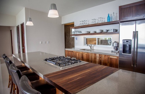Ballena House | HR3 Design Oceanview and Jungle villa, Security - Concierge Services