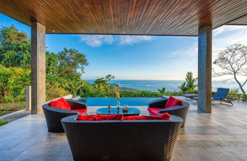 Ballena House | HR3 Design Oceanview and Jungle villa, Security - Concierge Services