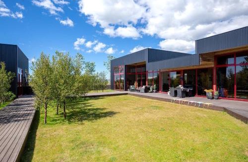 Selfoss Villa | Hrafntinna Villa