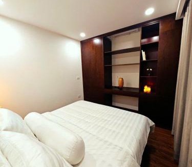 Ba Dinh House | HThome