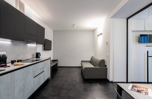 Mestre Apartment | Htm Tower - 1104 Executive by Halldis