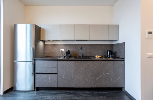 Mestre Apartment | Htm Tower - 1401 Executive Terrazza by Halldis