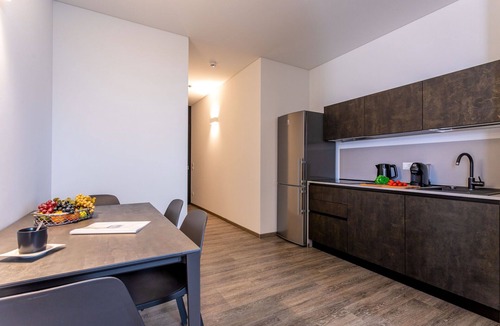 Mestre Apartment | Htm Tower - 1403 Executive Terrazza by Halldis