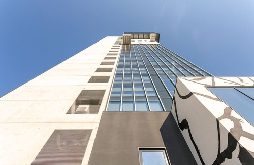 Mestre Apartment | Htm Tower - 701 Executive by Halldis