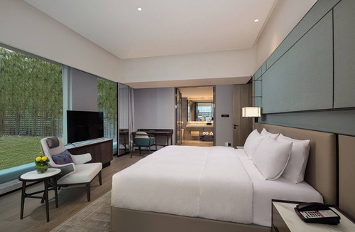 Shizhong District Hotel | HUALUXE Leshan by IHG