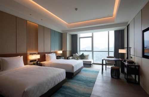 Cuiping District Hotel | HUALUXE Yibin