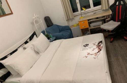 Acquabella House | Huawei Dormitory & Private room Milan - 1 min to Metro - Later Check-in After at 19 - no people do not respect the time - no people do not come back for sleep before midnight 24