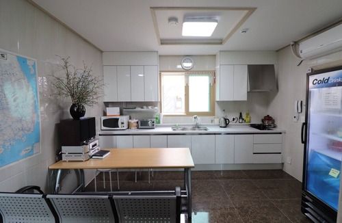 Unseo-dong House | Hub Guest House