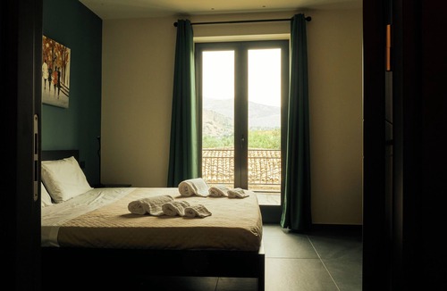 Carini House | HUB Rooms