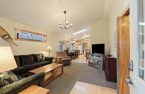 River West House | Huckleberry Cottage home