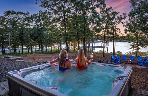 Hoyt House | Huckleberry Lodge on Lake Eufaula