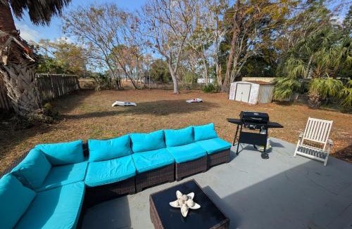 Gulf Coast Acres House | Hudson Oasis