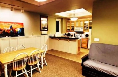 Puyallup Apartment | HUGE 1 BEDROOM APPARTMENT (910 sqft)!