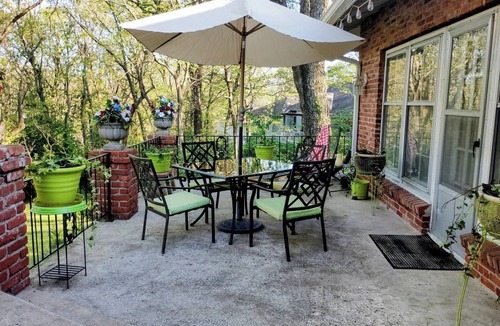 Independence House | Huge 6BR house Sleeps 12 in 15 min to FIFA World Cup & Fan Festival