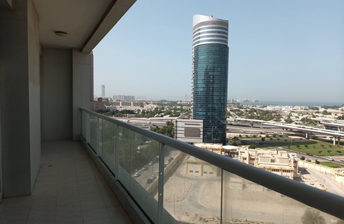 Barsha Heights Apartment | Huge Barsha Heights 4 Bedroom in Heart of Dubai - Balconies, pool, gym, parking!