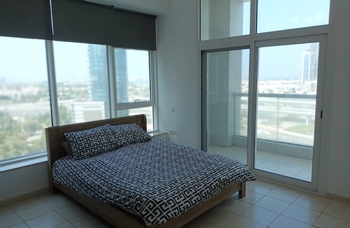 Barsha Heights Apartment | Huge Barsha Heights 4 Bedroom in Heart of Dubai - Balconies, pool, gym, parking!