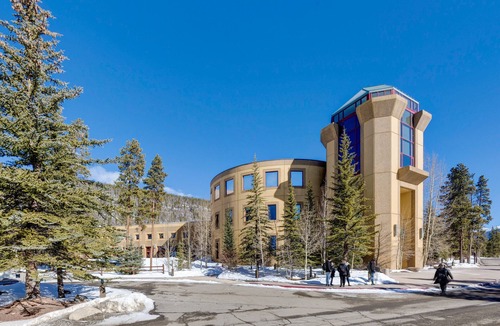 Lakeside Village Condo | Huge, Comfy Condo with Panoramic Views in the Middle of Keystone Fun!