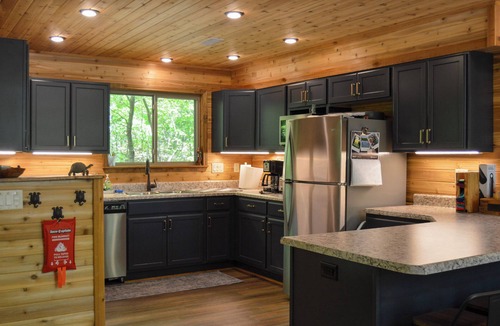 Innsbrook Ski Chalet | Huge Custom 4-bedroom Chalet in Innsbrook Resort - Pet Friendly!