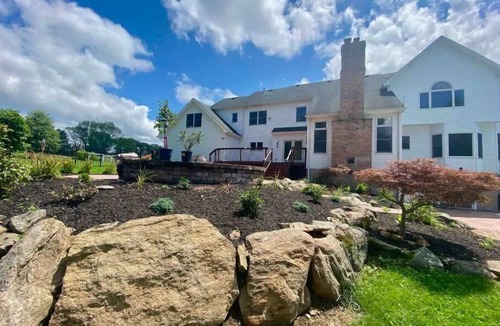 Changewater House | Huge family or group friendly home with many activities to keep everyone busy.