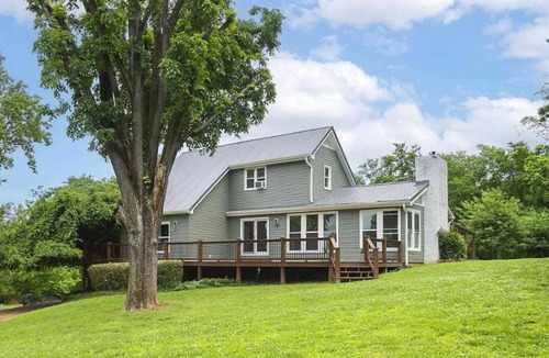 Nashville House | Huge Family Wildlife Retreat Close to the Lake