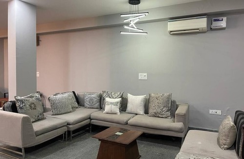 Gurugram Villa | Huge hall for gatherings/parties/get togethers