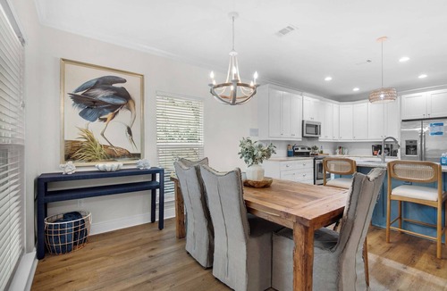 Villages of Crystal Beach House | ⭐HUGE Lagoon Pool-Walk2Beach-2 King Suites-Hot Tub-4BR Sandy Feet