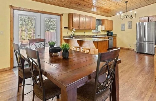 Spring Valley Cabin | Huge lodge w/ arcade/fire pit/foosball table, hot tub and WIFI
