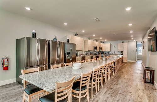 North Myrtle Beach House | HUGE POOL, STOCKED GAME ROOM, SLEEPS 50, 1 min WALK TO BEACH, INCREDIBLE VIEWS!