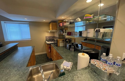 Guildford Apartment | HUGE & QUIET Spacious 1100sq ft, 2BR Suite in Fraser Heights