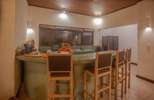 Kedewatan Villa | Huge Villa w/Pool and Spectacular Rooftop Patio!