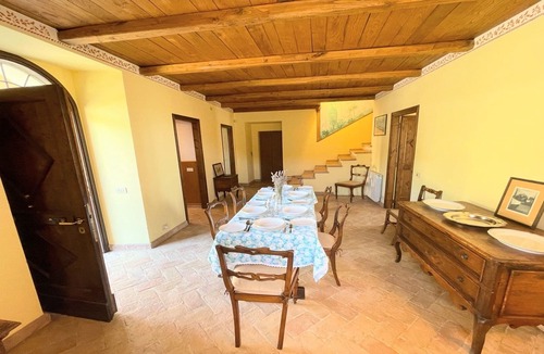 Colpetrazzo Villa | Huge villa with exclusive pool + gardens/WIFI/sleeps 8 - close to Spoleto