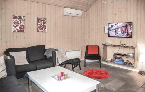 Hovborg House | Hugoline