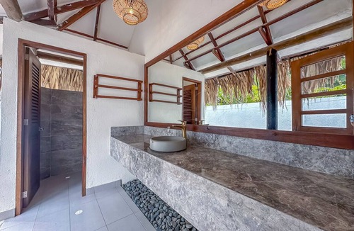 Palomino Hotel | Huku Beach Hostel Hostel Palomino