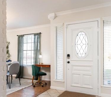 Atascocita House | Humble Escape - Heated Pool, Cabana & Game Room