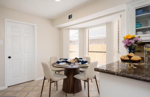 Atascocita House | Humble Escape - Heated Pool, Cabana & Game Room