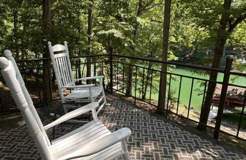 High Point House | Humble Hideaway - Inviting lakefront home with firepit, balcony & W/D - dog-friendly