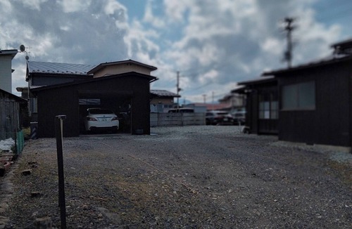 Yamagata House | Humidifying stone bath/Yamagata City Yamagata