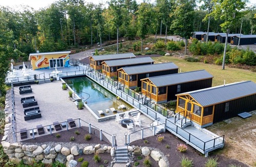 North Sebago Villa | Hummingbird Limit 3 1 Bedroom Cabin