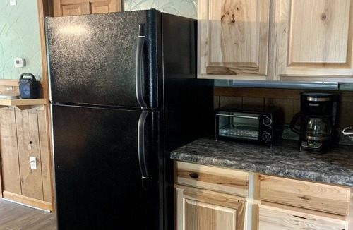 Bartlett House | Humphreys Ledge Adventure with Hot Tub, Arcade & Games Galore! 5 minutes to town
