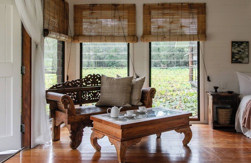 Lovedale Cabin | Hunter Valley Couples Retreat - Boathouse 1, The Showerhouse at Leaves and Fishes