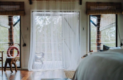 Lovedale Villa | Hunter Valley Couples Retreat - Boathouse 4, Bathhouse 4 at Leaves and Fishes