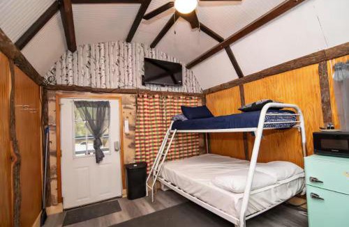 Mc Caskill Other | Hunter2 Cabin at Crater Diamonds