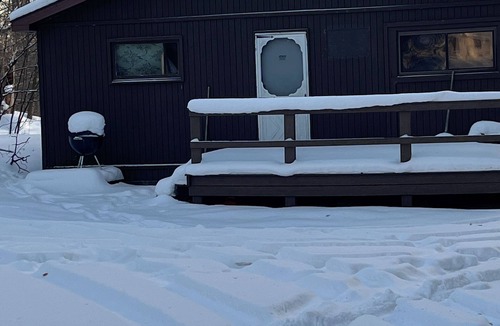 Ridgway Cabin | HUNTING: Nice Quiet 3-bedroom cabin in Ridgway, on top of 2,200ft Bootjack Mtn.