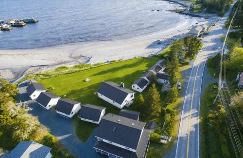 Hunts Point House | Hunts Point Beach Cottages - Cottage #2