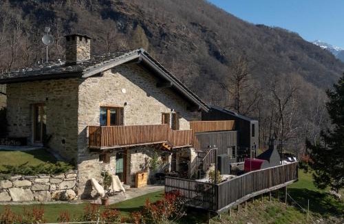Valtellina Ski Chalet | Hunum