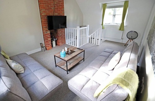 Peaslake Hotel | Hurtwood Hotel